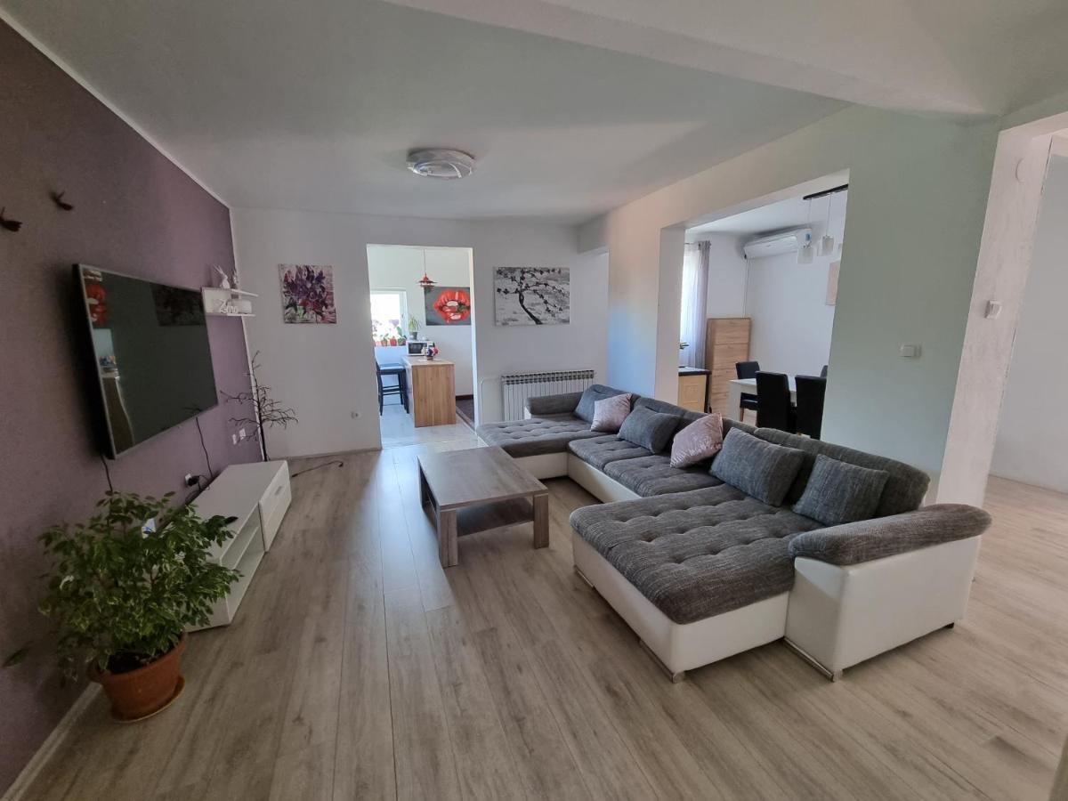 Apartment Zara Funtana Exteriér fotografie